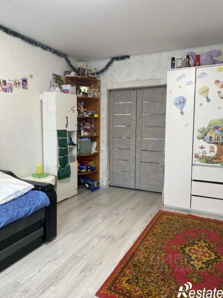 3-комн квартира ул Адоратского, 35,  д. 35