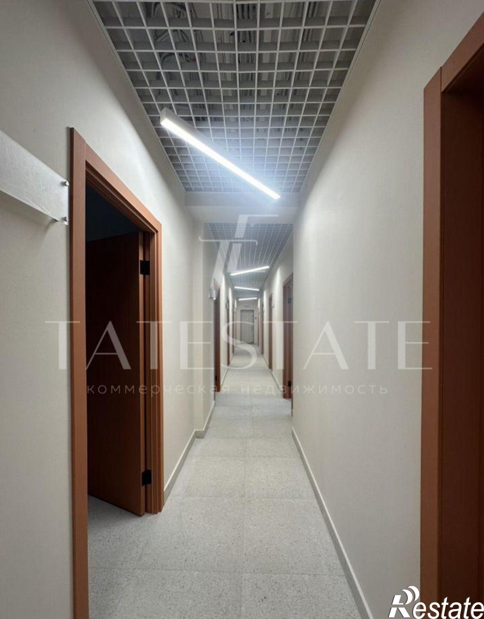 Купить офис, помещение под офис за 4 998 000 рублей на улица Адоратского, 8а