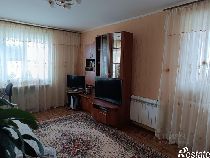 2-комн квартира ул Юлиуса Фучика, 52,  д. 52