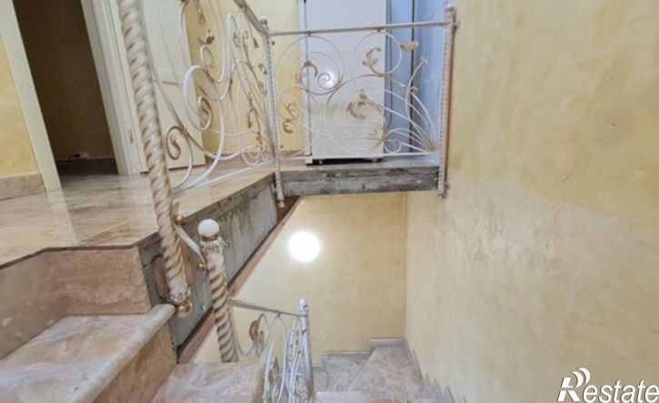 5-комн квартира ул Лушникова, 10,  д. 10