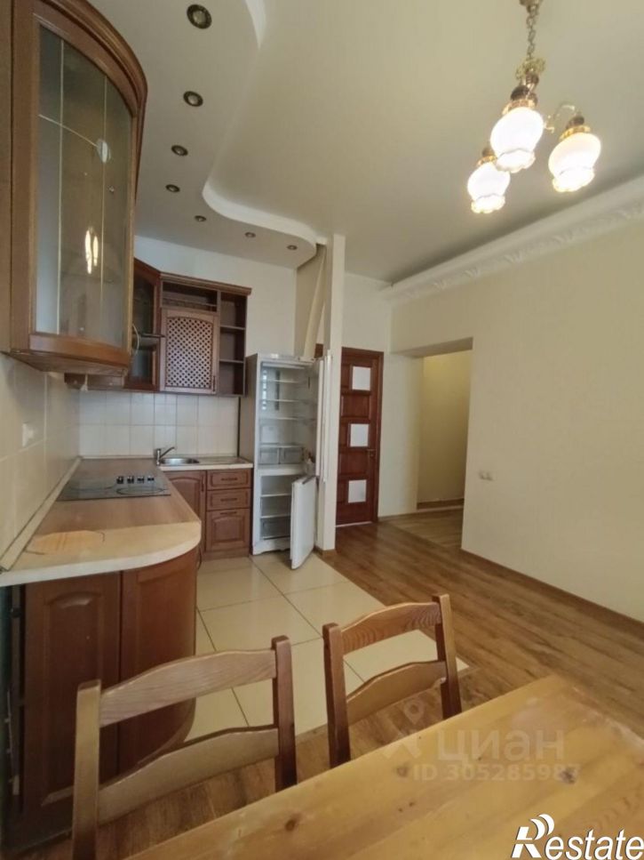 2-комн квартира ул Парижской Коммуны, 19,  д. 19