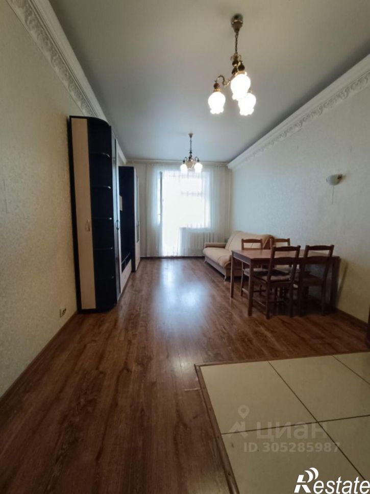 2-комн квартира ул Парижской Коммуны, 19,  д. 19