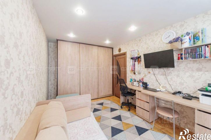 2-комн квартира ул Кутузова, 8,  д. 8