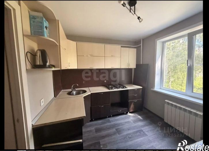 2-комн квартира ул Адоратского, 46,  д. 46