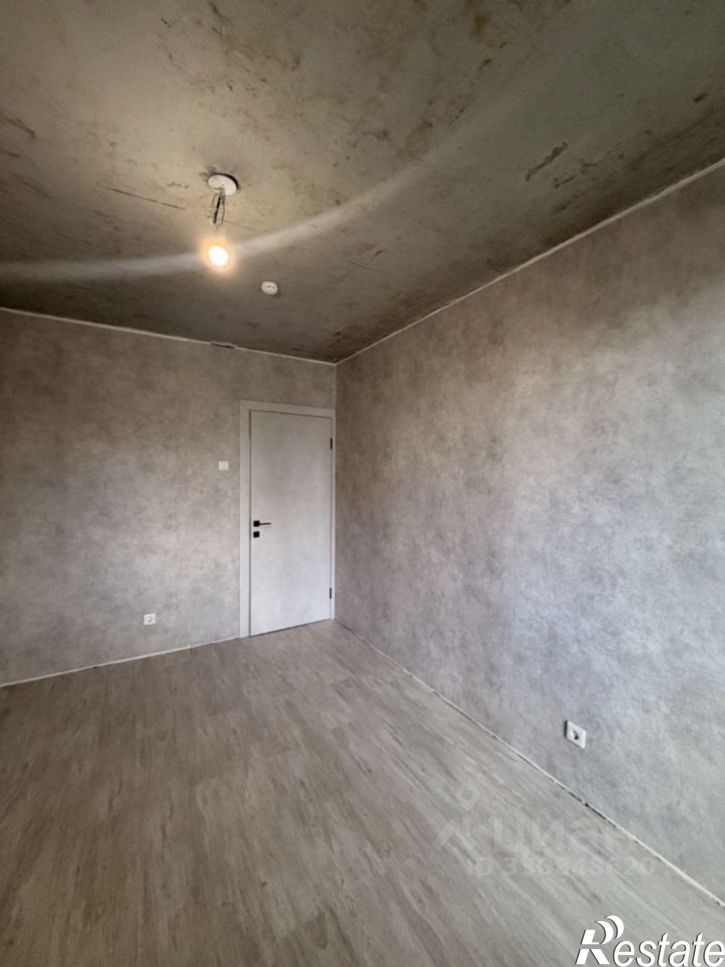 3-комн квартира ул Александра Курынова, 4 4,  д. 4 4,  к. 4