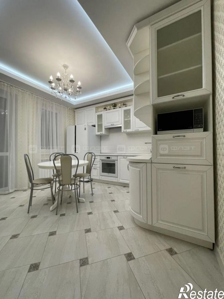3-комн квартира ул. Право-Булачная, дом 47