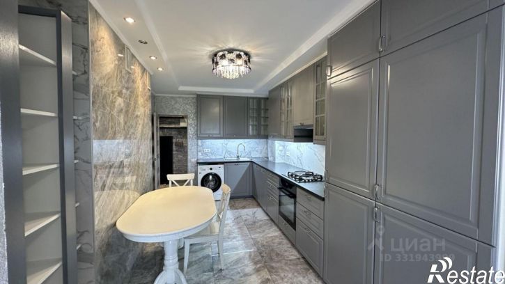 3-комн квартира пр-кт Победы, 210а,  д. 210а