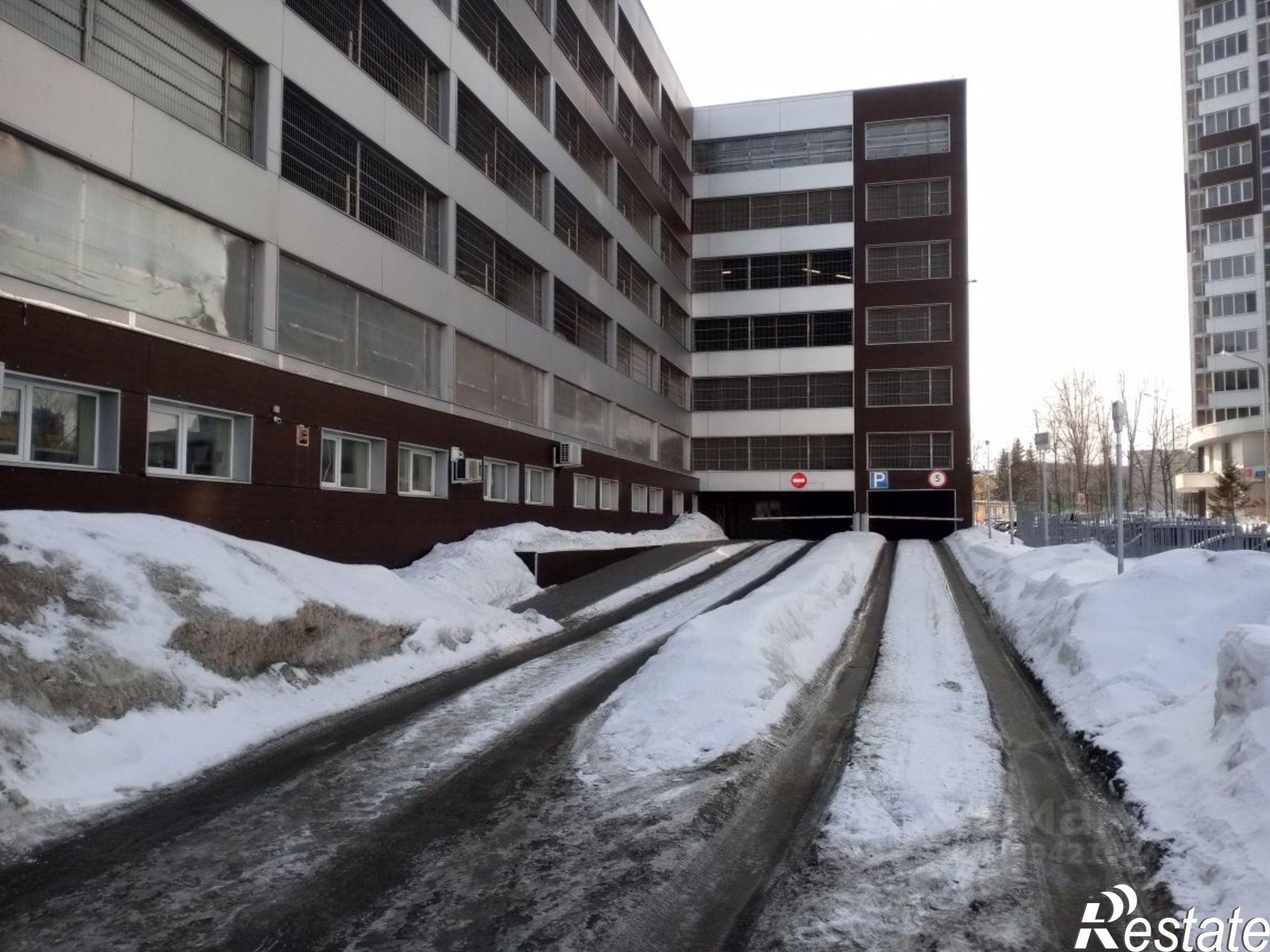 Сдать гараж, место в паркинге за 5 001 рублей на пр-кт Победы, 46В