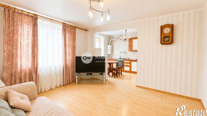 3-комн квартира ул Енисейская, 8,  д. 8