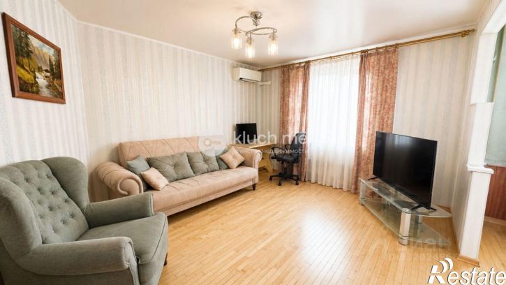 3-комн квартира ул Енисейская, 8,  д. 8
