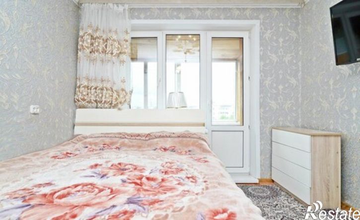 3-комн квартира ул Юлиуса Фучика, 42,  д. 42