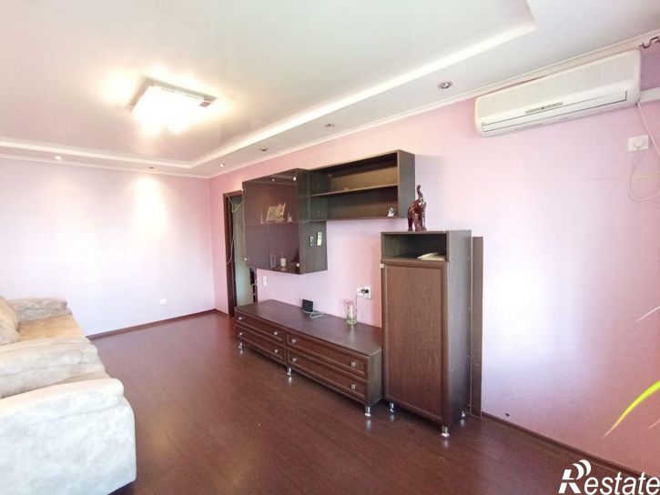 2-комн квартира Адоратского ул, 27