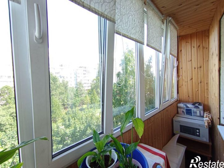 2-комн квартира Адоратского ул, 27