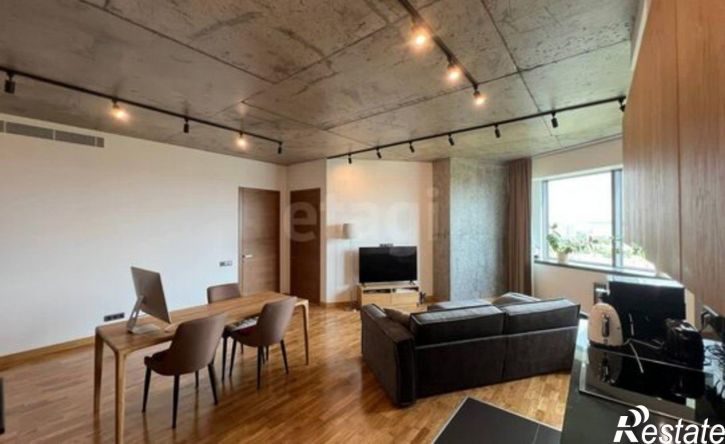 3-комн квартира пр-кт Альберта Камалеева, 1,  д. 1