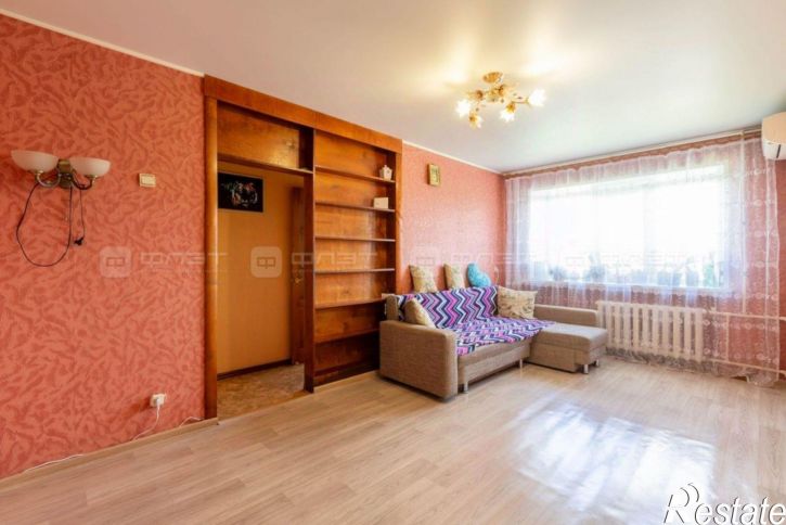3-комн квартира ул Болотникова, 3,  д. 3