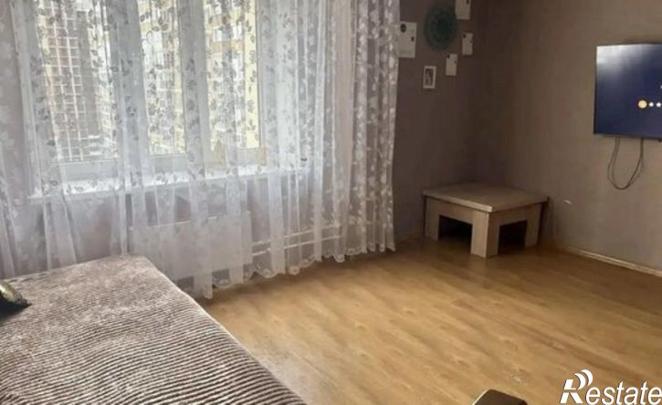 3-комн квартира ул Чингиза Айтматова, 7,  д. 7
