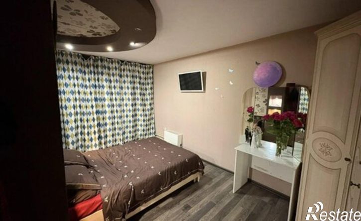 3-комн квартира ул Чингиза Айтматова, 7,  д. 7