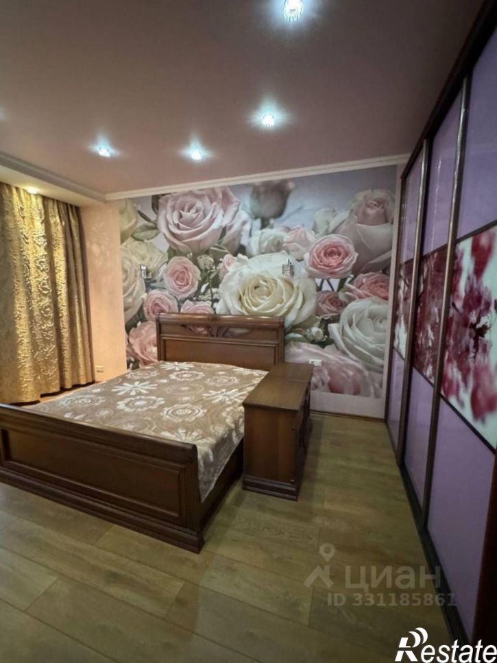 2-комн квартира ул Адоратского, 1,  д. 1