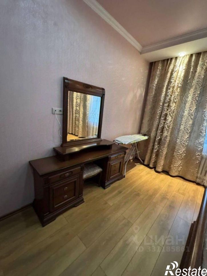 2-комн квартира ул Адоратского, 1,  д. 1