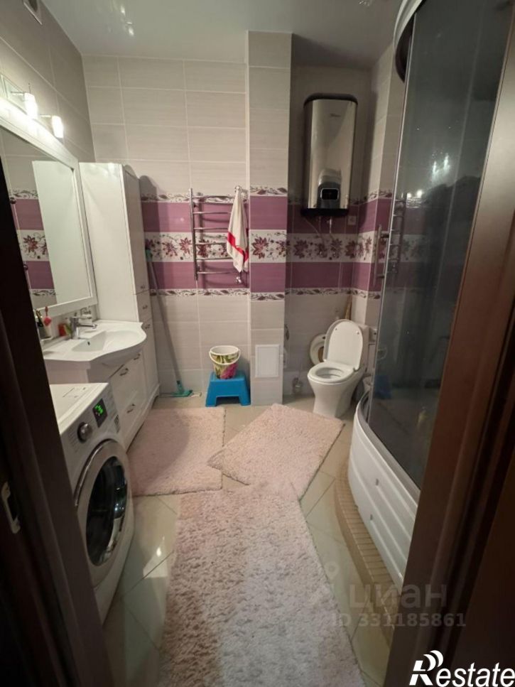 2-комн квартира ул Адоратского, 1,  д. 1