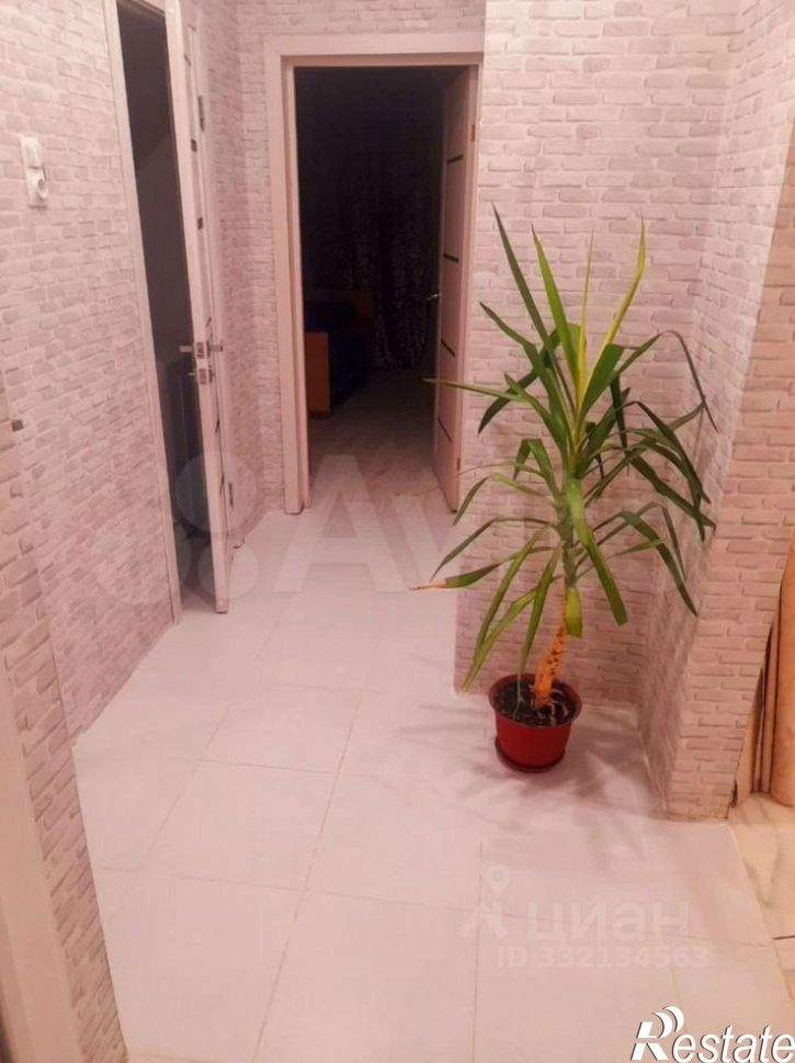 2-комн квартира пр-кт Альберта Камалеева, 32,  д. 32