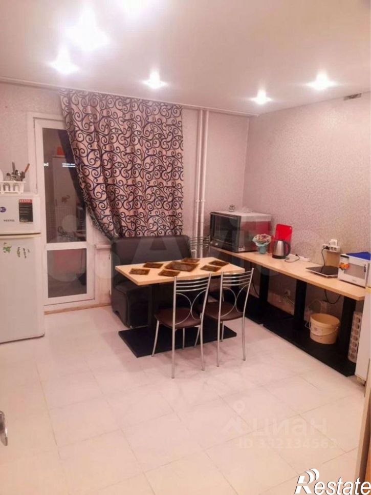 2-комн квартира пр-кт Альберта Камалеева, 32,  д. 32