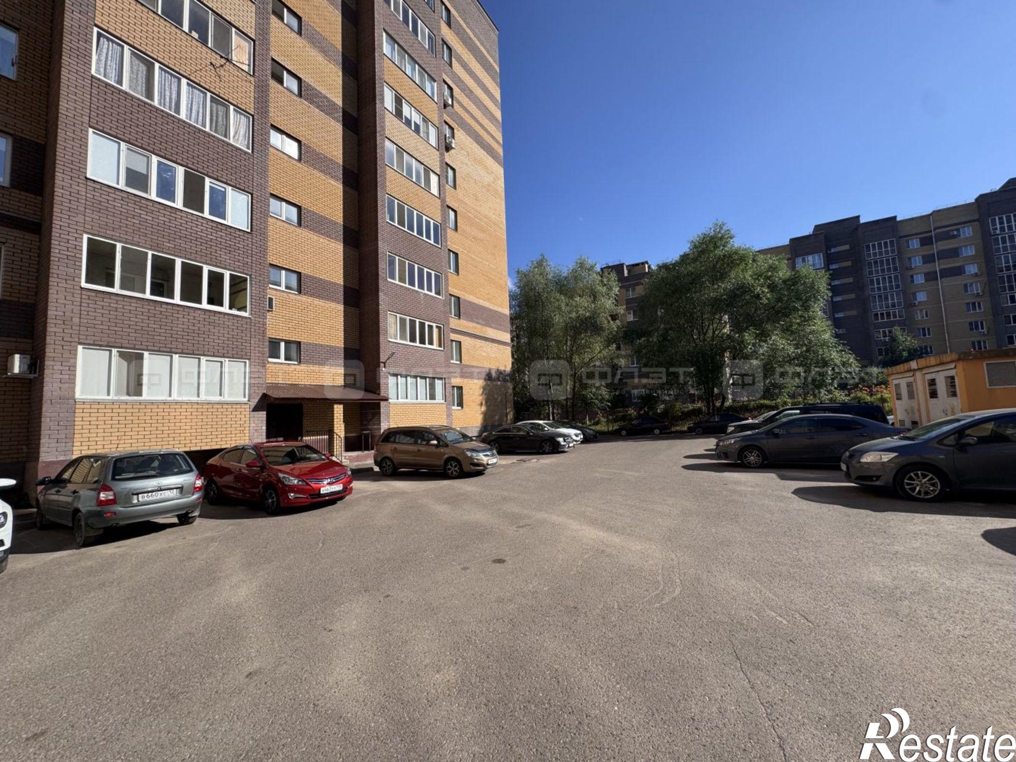 Купить квартиру за 9 990 000 рублей на ул. Серова, дом 22/24