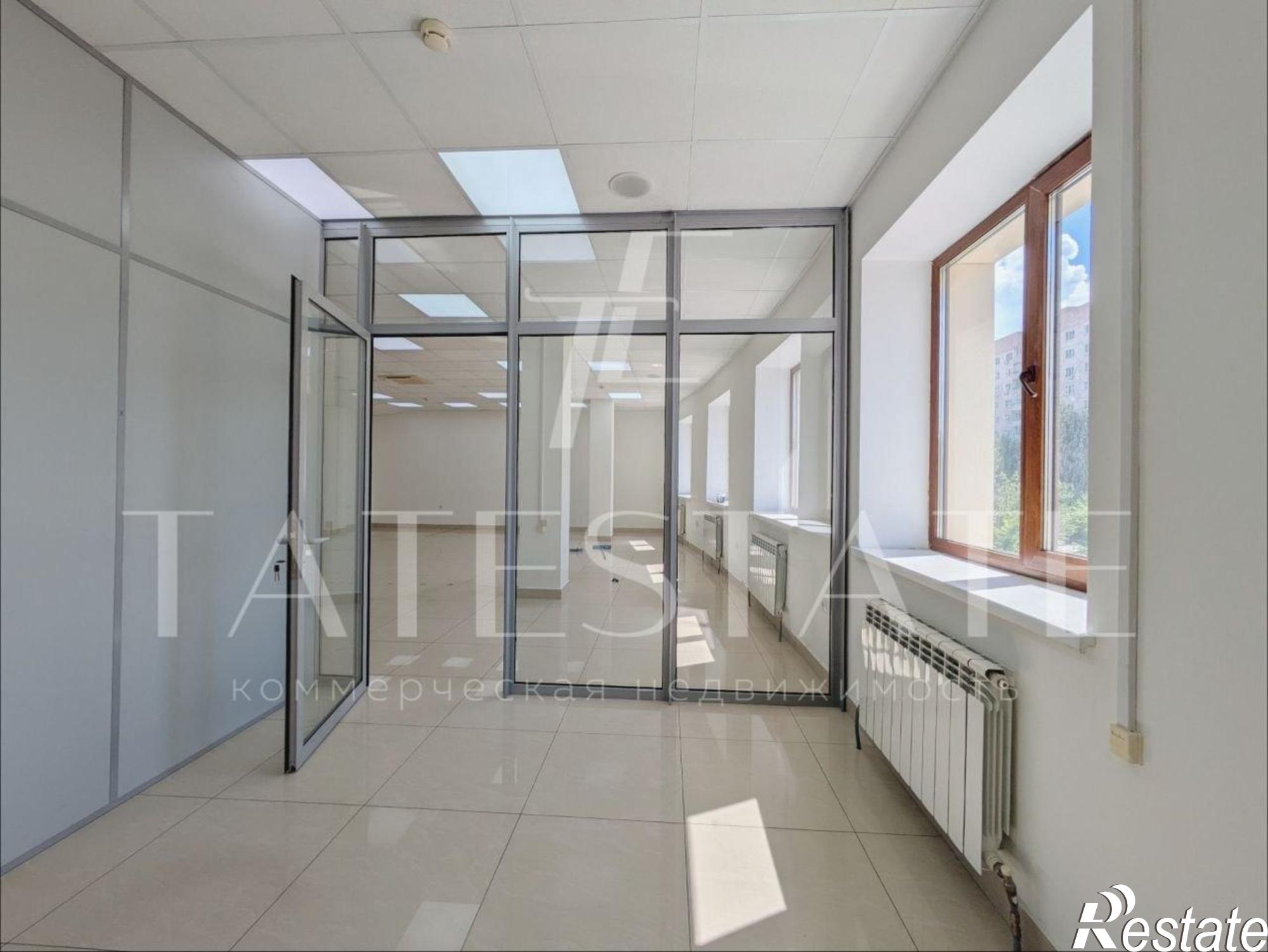 Сдать офис, помещение под офис за 622 600 рублей на улица Абсалямова, 36