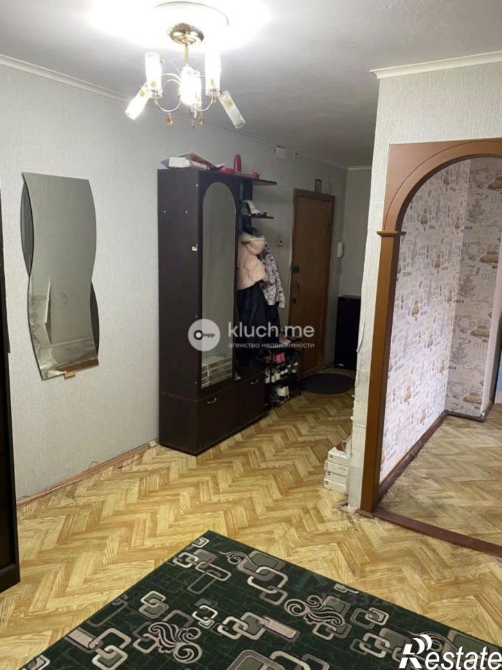 2-комн квартира пр-кт Победы, 160,  д. 160