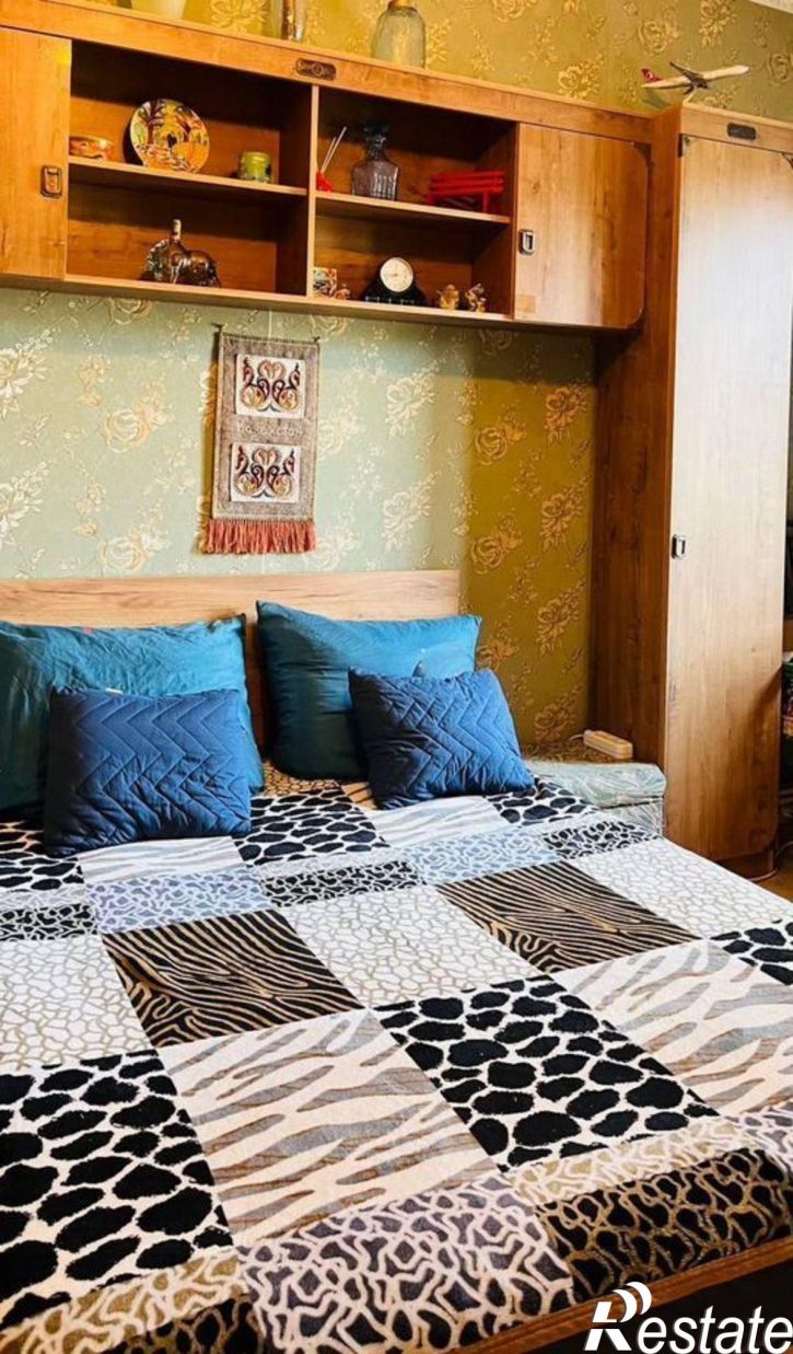 3-комн квартира ул Вишневского, 3,  д. 3