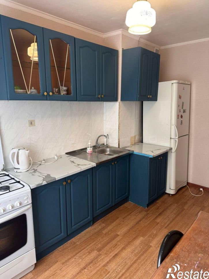 3-комн квартира ул. Адоратского д.58