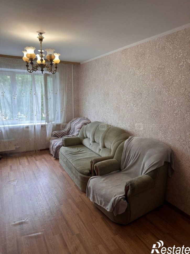3-комн квартира ул. Адоратского д.58
