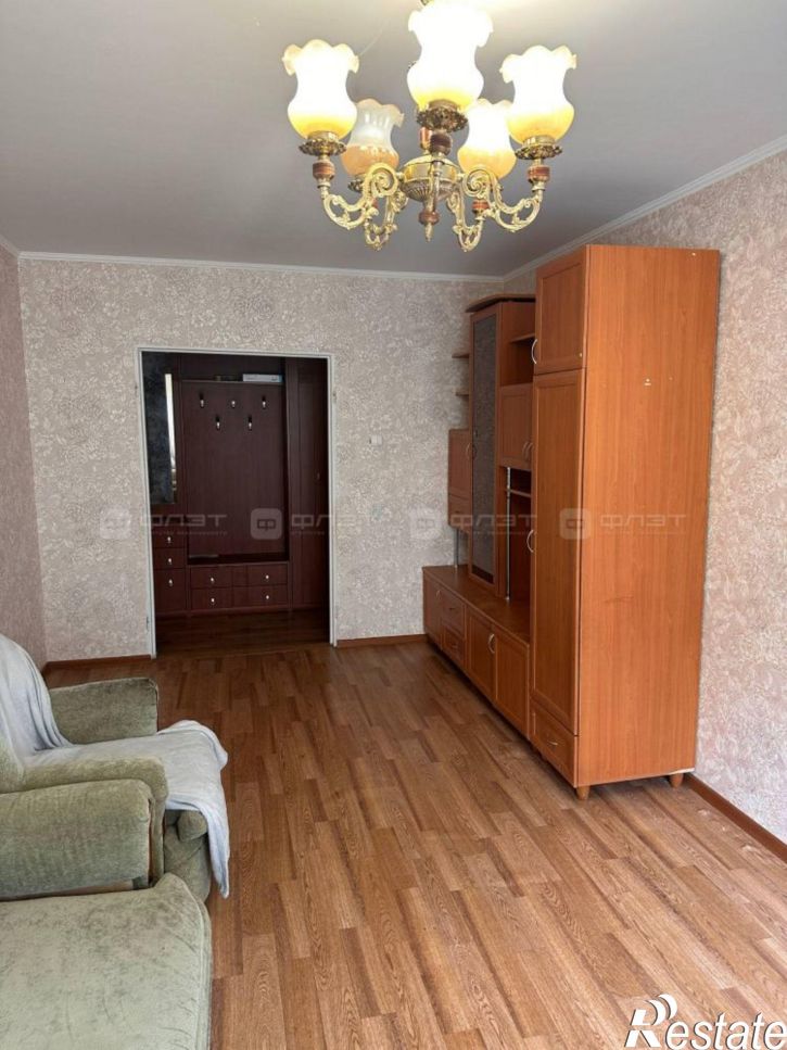 3-комн квартира ул. Адоратского д.58