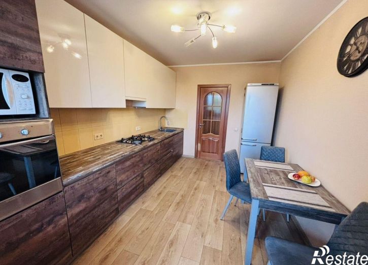 2-комн квартира ул Адоратского, 66а,  д. 66а