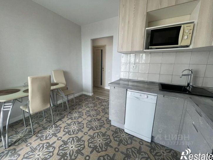2-комн квартира ул Рауиса Гареева, 111 1,  д. 111 1,  к. 1