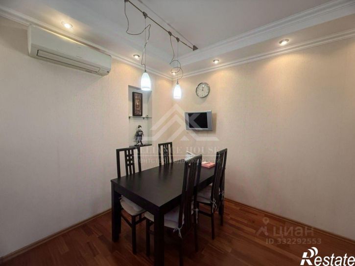 4-комн квартира ул Космонавтов, 39Б,  д. 39Б