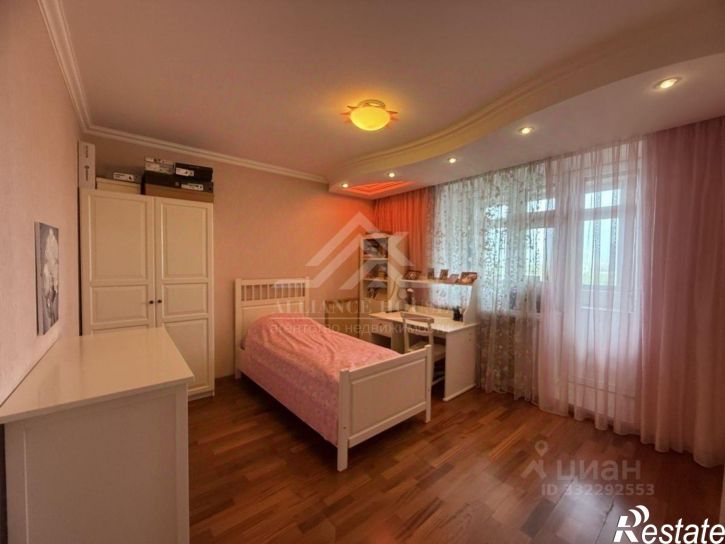 4-комн квартира ул Космонавтов, 39Б,  д. 39Б