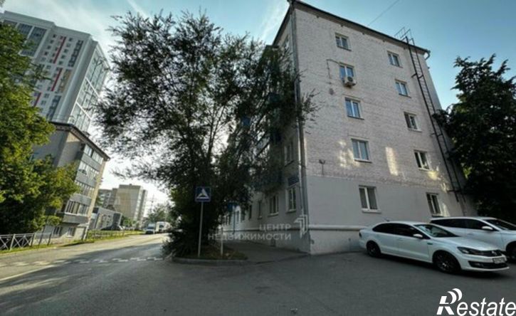 3-комн квартира ул Лейтенанта Красикова, 1,  д. 1