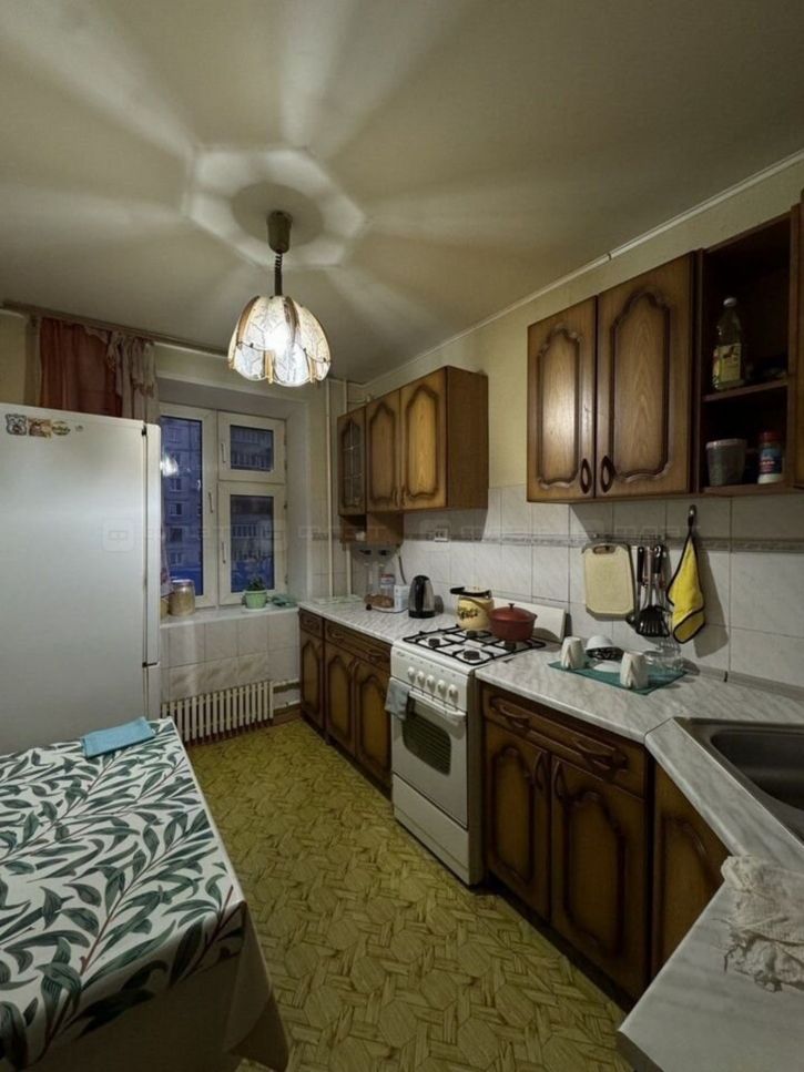 3-комн квартира пр. Победы, дом 124