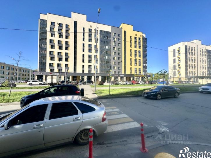 2-комн квартира ул Александра Курынова, 11 2,  д. 11 2,  к. 2
