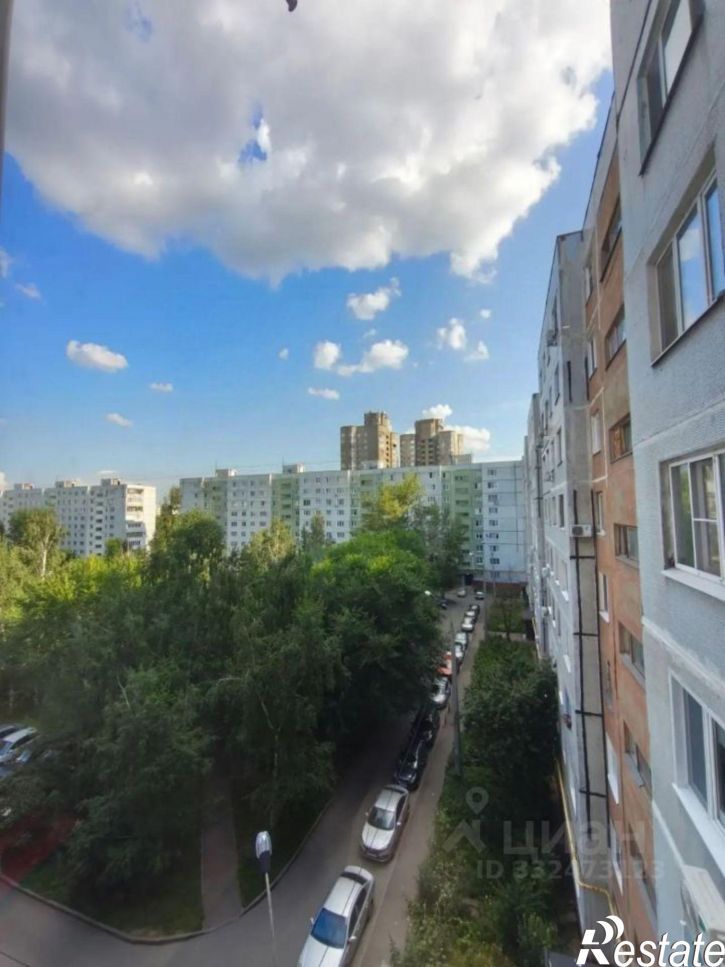 3-комн квартира ул Адоратского, 37,  д. 37