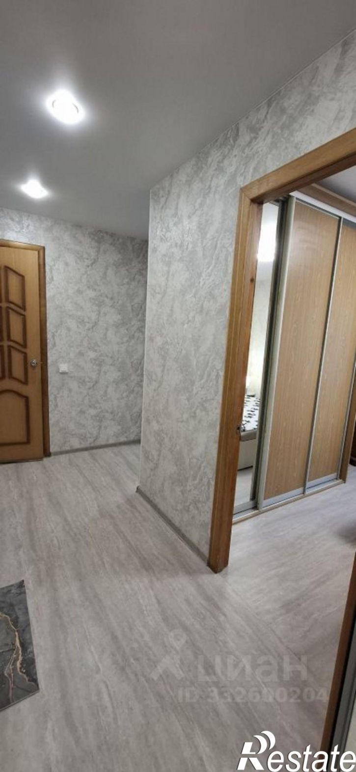2-комн квартира ул Адоратского, 52,  д. 52