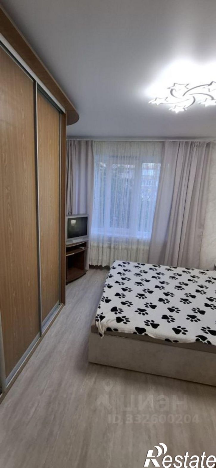 2-комн квартира ул Адоратского, 52,  д. 52