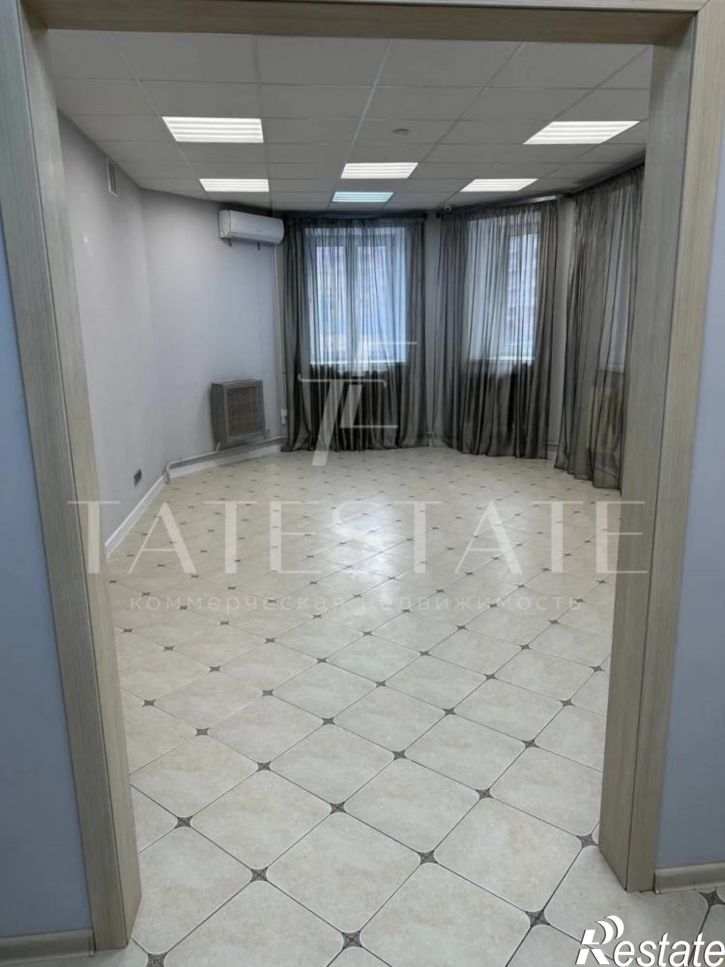 Торговое помещение улица Баки Урманче, 5