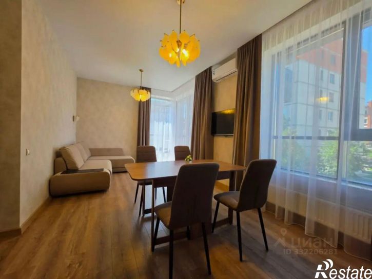 2-комн квартира ул Галиаскара Камала, 39,  д. 39