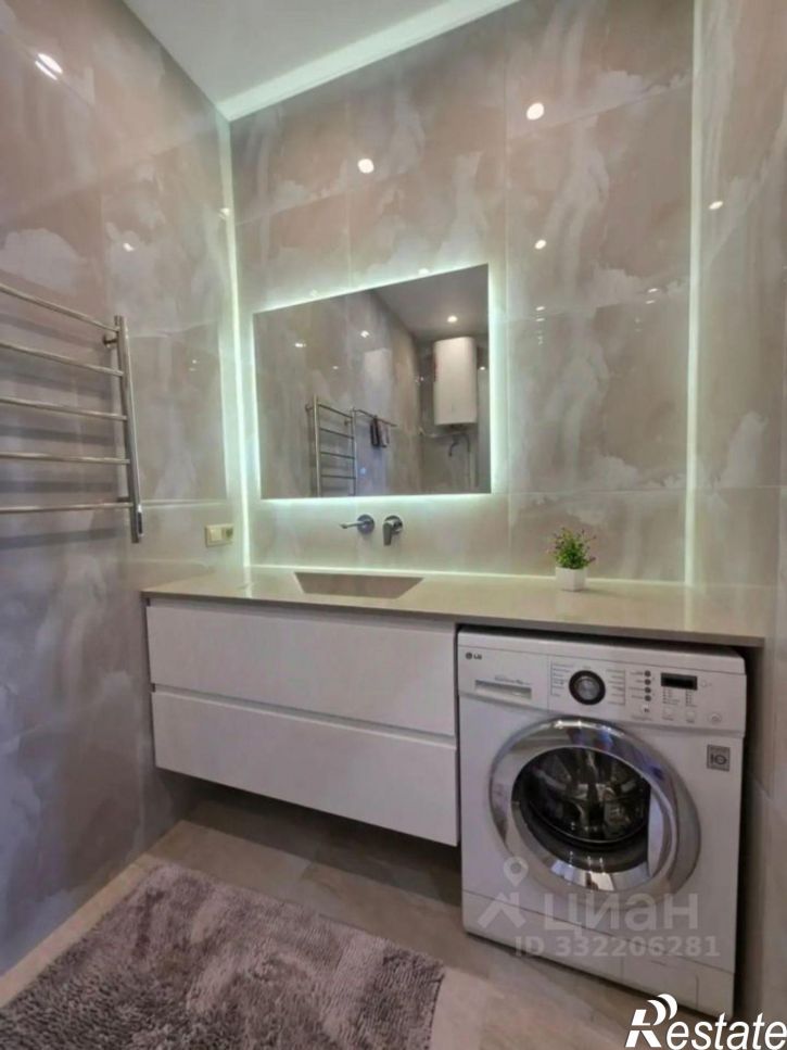2-комн квартира ул Галиаскара Камала, 39,  д. 39