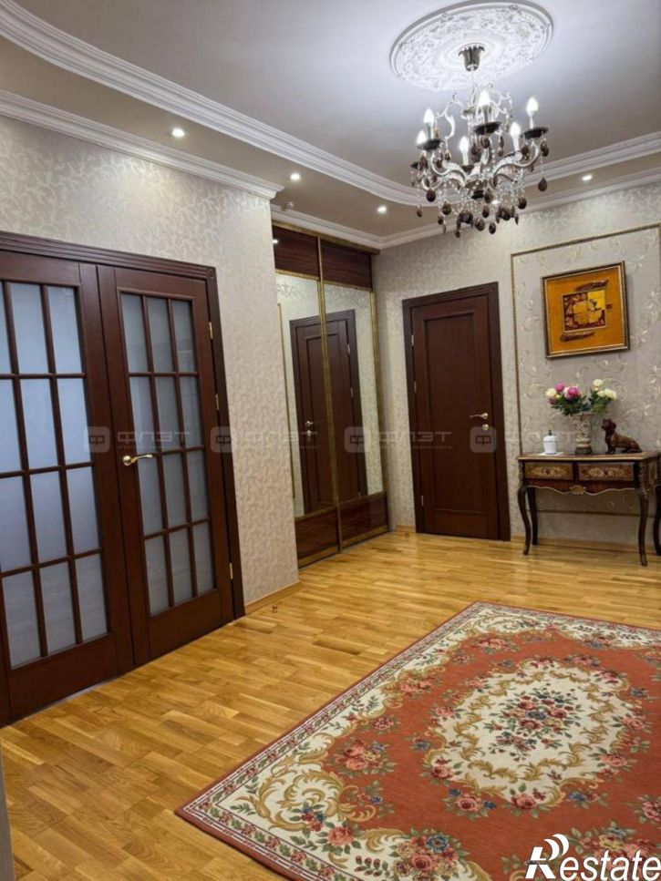 3-комн квартира ул. Мусина д.1