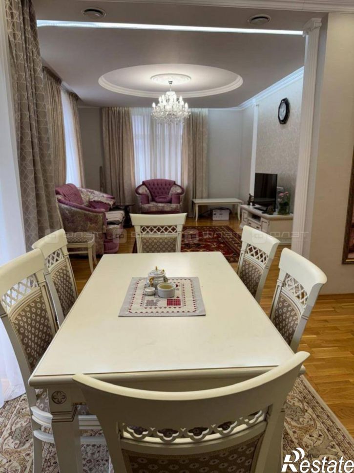3-комн квартира ул. Мусина д.1