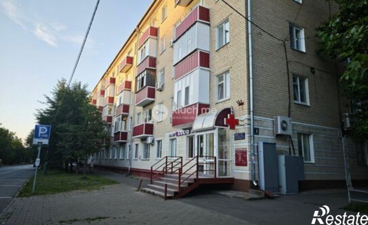 2-комн квартира ул Академика Кирпичникова, 8,  д. 8