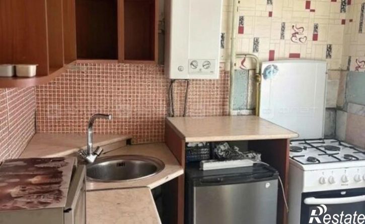 2-комн квартира ул Короленко, 17,  д. 17